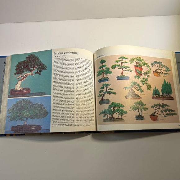 Vintage Hardcover Book Reader's Digest Crafts & Hobbies 1979 - Picture 4 of 10